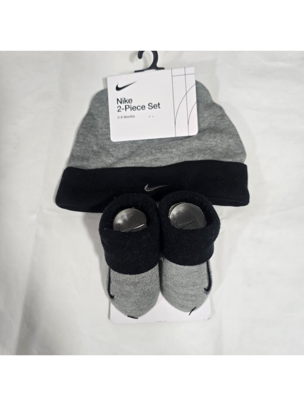 Nike Hat & Bootie 2 Piece Set Newborn 0-6 Months Black & Gray Swoosh Logo NWT